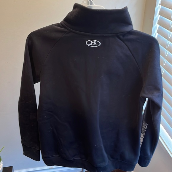 Under Armour Loose Coldgear Pullover.  Never worn. - Picture 2 of 4
